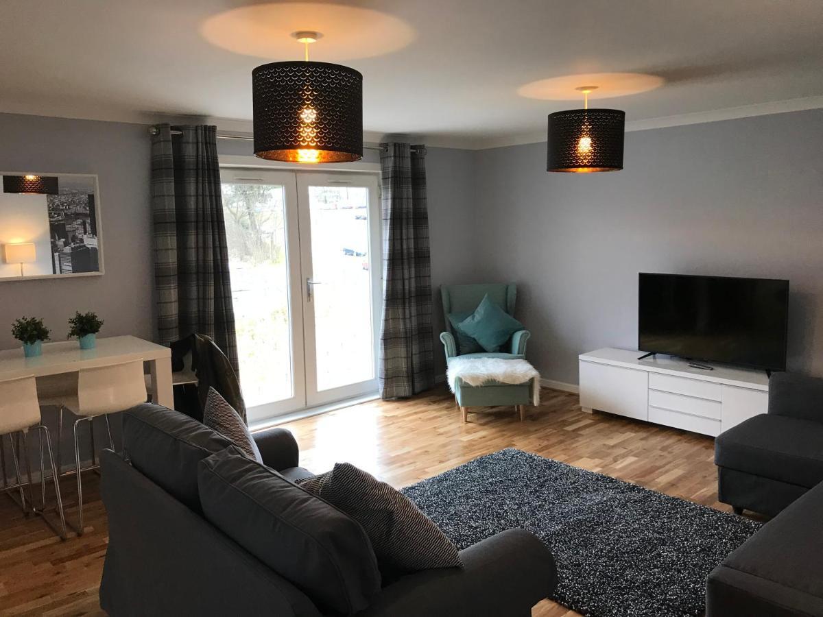 Apartment Flat Five, 212 Eaglesham Road, East Kilbride, Glasgow